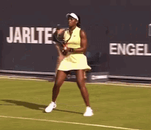 Sloane Stephens Hit By Ball GIF - Sloane Stephens Hit By Ball Ouch GIFs