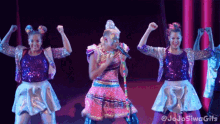 Jojo Siwa Dream The Tour GIF - Jojo Siwa Dream The Tour Pointing GIFs