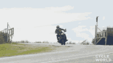 Cornering Cycle World GIF - Cornering Cycle World On The Road GIFs