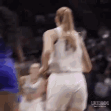 Timeout Paige Bueckers GIF - Timeout Paige Bueckers Uconnwbb GIFs