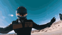 Hands Free Riding Hands Free GIF - Hands Free Riding Hands Free Driving GIFs