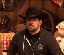 Travis Willingham Chewing GIF - Travis Willingham Chewing Yeehaw Game Ranch GIFs