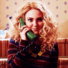 Talk On The Phone GIF - Carrie Diaries Phone Smile GIFs