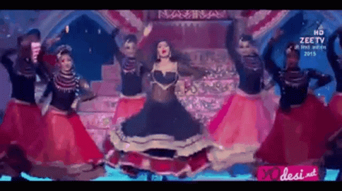Etr2 Ek Tha Raja Ek Thi Rani GIF - Etr2 Ek Tha Raja Ek Thi Rani Zee Rishtey Award GIFs