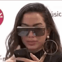 Anitta Phone GIF - Anitta Phone GIFs