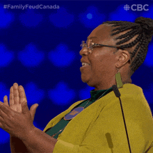 Clapping Lana GIF - Clapping Lana Family Feud Canada GIFs