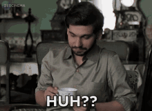 Huh What GIF - Huh What Confusion GIFs