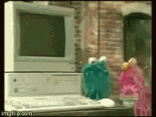 Yip Yip Sesame Street GIF - Yip Yip Sesame Street Computer GIFs