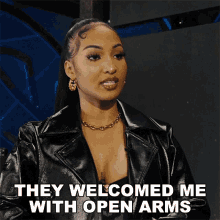 They Welcomed Me With Open Arms Chinsea Linda Lee GIF - They Welcomed Me With Open Arms Chinsea Linda Lee Shenseea GIFs