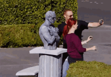 statue prank photo surprise shocked