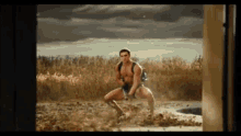 Flying Kiss Meet The Spartans GIF - Flying Kiss Meet The Spartans Antonio The Gardener GIFs