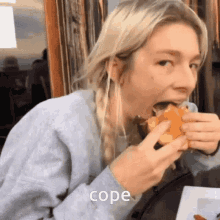 Cope Burger GIF - Cope Burger Chomp GIFs