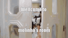Molinho Molinho Room GIF - Molinho Molinho Room Room GIFs