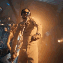Twist Your Arm Swae Lee GIF - Twist Your Arm Swae Lee In The Dark Song GIFs