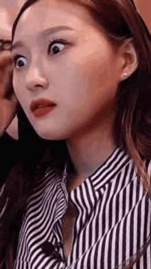 Dreamcatcher Siyeon Siyeon GIF - Dreamcatcher Siyeon Siyeon Shocked Face GIFs