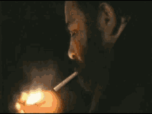 Ahmet Kaya Smoke GIF - Ahmet Kaya Smoke Light GIFs