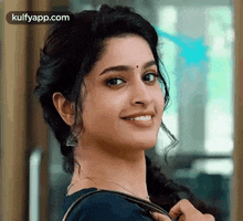 Smile.Gif GIF - Smile Raja Vikramarka Actress GIFs