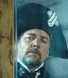 Russell Crowe Captain GIF - Russell Crowe Captain Master And Commander GIFs