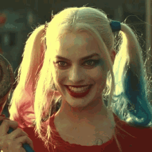 Margot Robbie Seductive GIF - Margot Robbie Seductive Harley Quinn GIFs