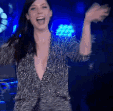 beatriz arantes bia arantes brazilian actress clapping beautiful