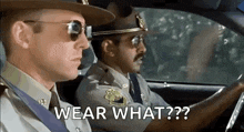 Policeofficer Supertroopers GIF - Policeofficer Supertroopers Security GIFs