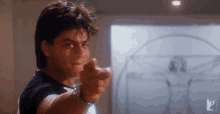 Shah Rukh Khan Dil To Pagal Hai GIF - Shah Rukh Khan Dil To Pagal Hai Watch Out GIFs