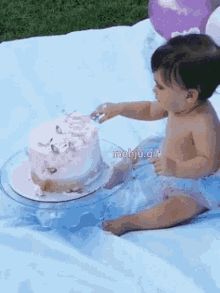 Cake Baby GIF - Cake Baby Playing GIFs