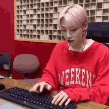 The Boyz New Typing Really Fast Tbz GIF - The Boyz New Typing Really Fast The Boyz Tbz GIFs