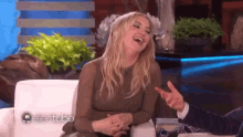Laughing GIF - Kate Hudson Ellen Show Haha GIFs