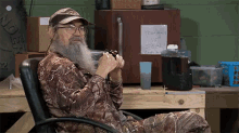 duck dynasty thumbs down nope no disapprove