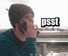 I Dont Care Walkie Talkie GIF - I Dont Care Walkie Talkie Linus GIFs