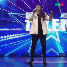 Cantante Eugenia Valdez GIF - Cantante Eugenia Valdez Got Talent Argentina GIFs