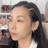 Applying Foundation Tina Yong GIF - Applying Foundation Tina Yong Applying Makeup GIFs