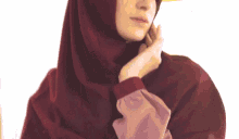 Hijab Scarf GIF - Hijab Scarf Red GIFs