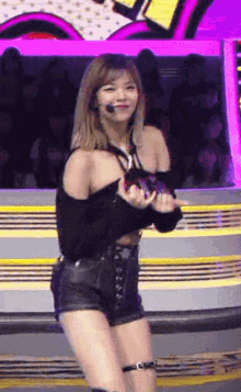 korea dance thumbs up singer