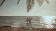 Couple Sea GIF - Couple Sea Beach GIFs