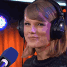 Taylor Swift Smiling GIF - Taylor Swift Smiling Swiftie GIFs