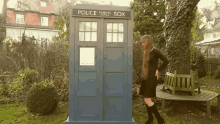 Dr Who Tardis Women GIF - Dr Who Tardis Women Doctor Who GIFs