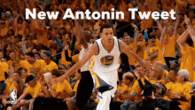 Antonin Look At Curry Man GIF - Antonin Look At Curry Man Steph Curry GIFs