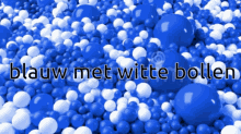 Blauw Met Witte Bollen GIF - Blauw Met Witte Bollen GIFs
