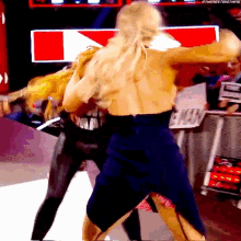 Lacey Evans Becky Lynch GIF - Lacey Evans Becky Lynch Fight GIFs