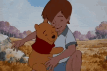 احتضان كارتون GIF - Pooh Hugging Hug GIFs