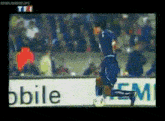 Ronaldinho Dribbling GIF - Ronaldinho Dribbling Timeless GIFs