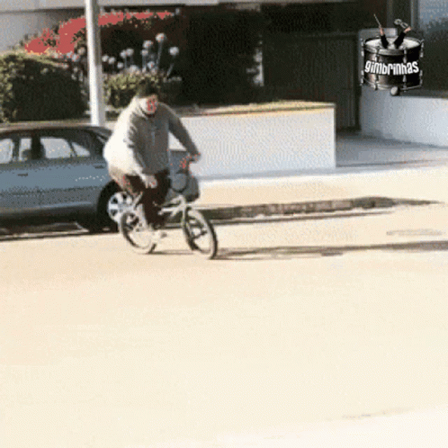 bike-tricks-cool.gif