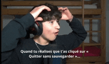 a man wearing headphones is talking into a microphone with the words quand tu realises que t