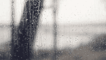 ливень дождь по стеклу окно капли GIF