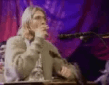 Kurt Cobain Time GIF - Kurt Cobain Time Times Up GIFs