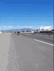 Bycicle Road GIF - Bycicle Road Cyclist GIFs