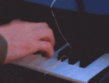 Rivers Cuomo Weezer GIF - Rivers Cuomo Weezer Piano GIFs