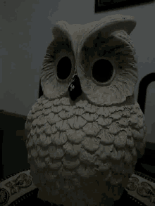 Tôde Olho Em Vc Owl GIF - Tôde Olho Em Vc Owl Owl Statue GIFs